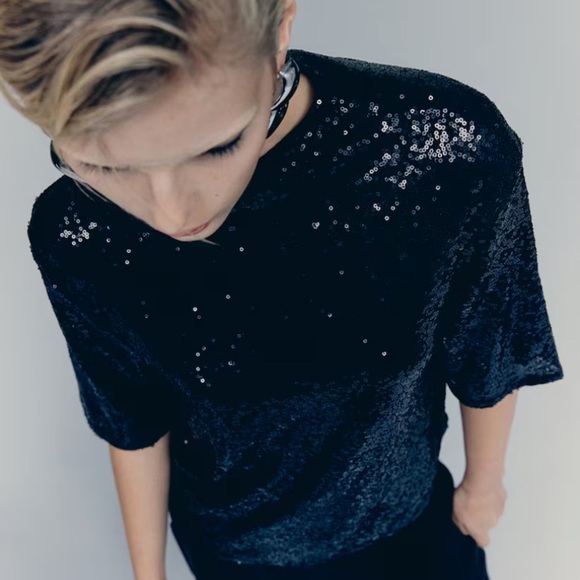 Sequins top NWT by H&M size small - Picture 2 of 6